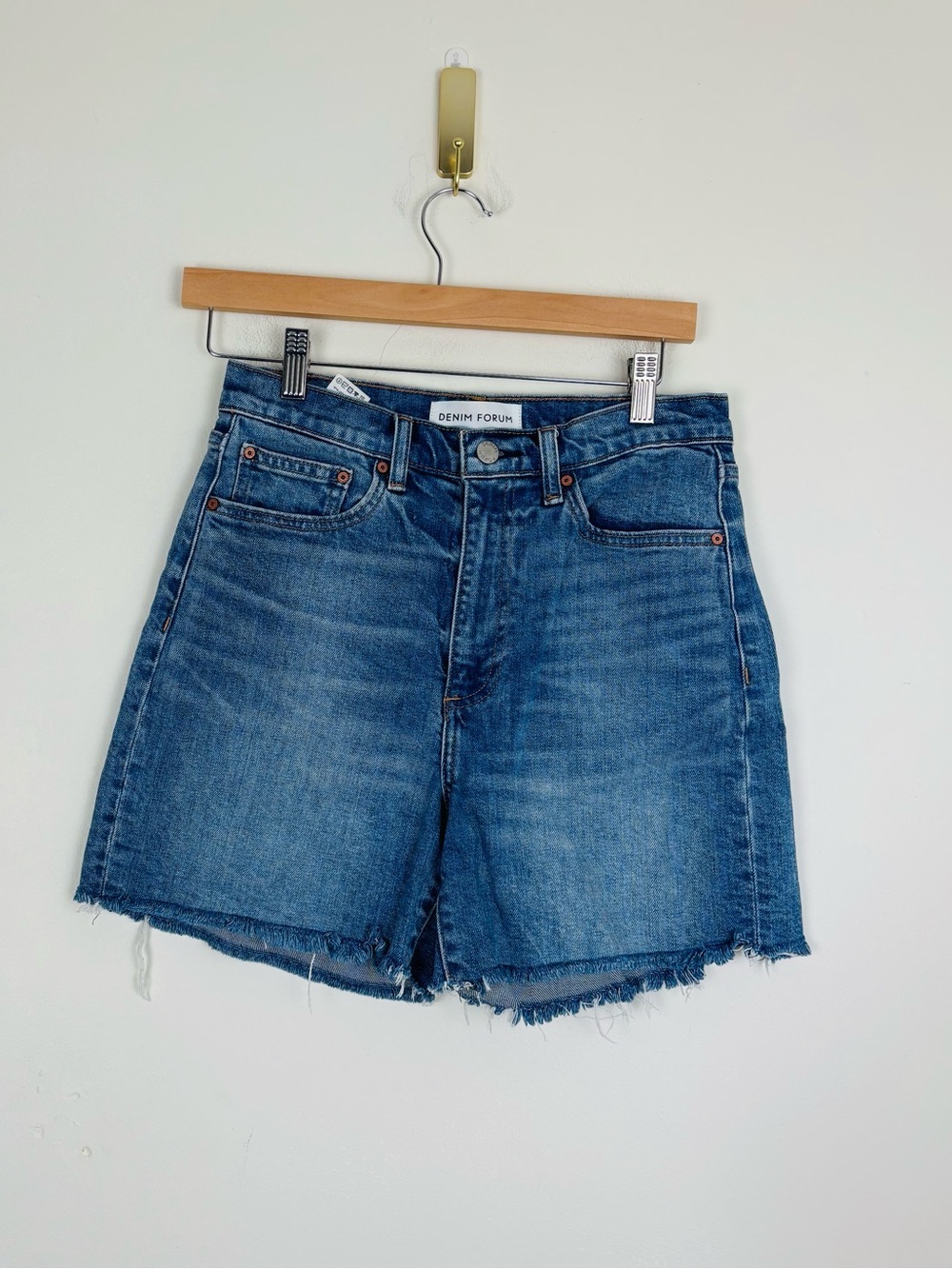 Aritzia Denim Forum 50s Arlo Mid Thigh Denim shorts. 28